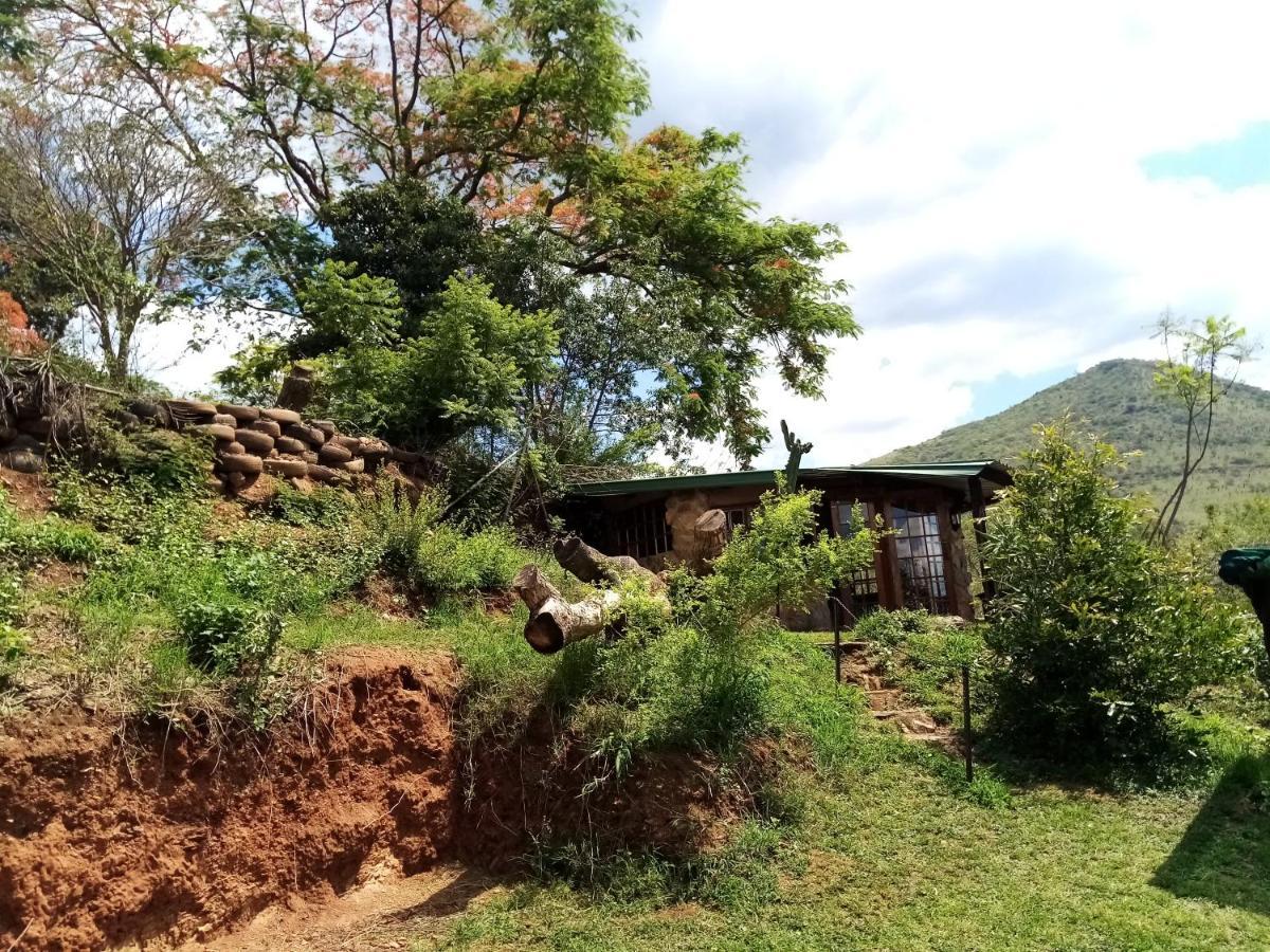 Bushwhacked Barberton Hotel Exterior foto