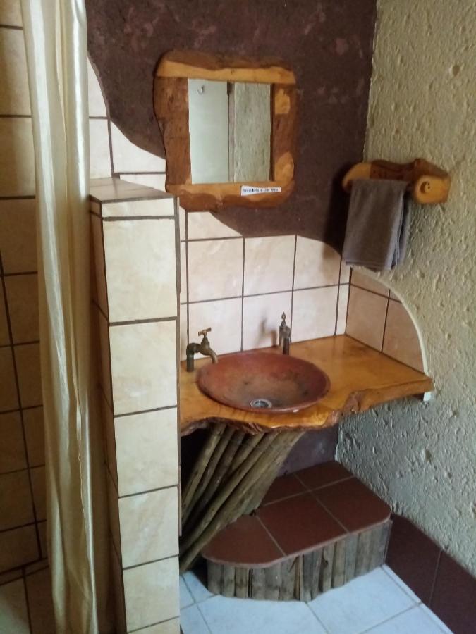 Bushwhacked Barberton Hotel Exterior foto